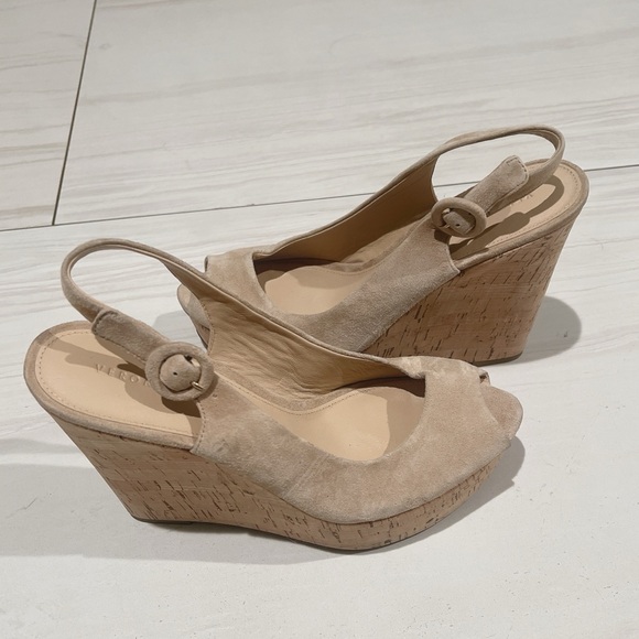 Veronica Beard Dali Suede‎ Slingback Peep-Toe Wedge Sandals
Sand Size: 8.5 NWOB - Picture 9 of 15
